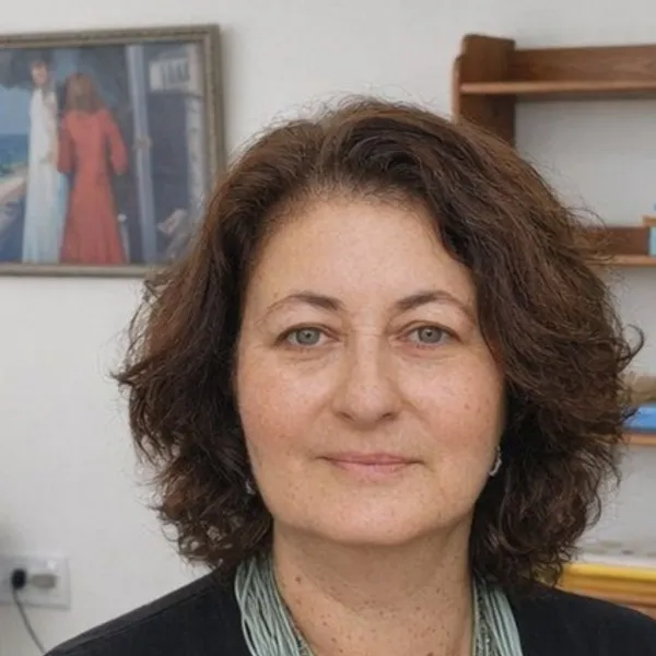 קרול יונס פנחס
