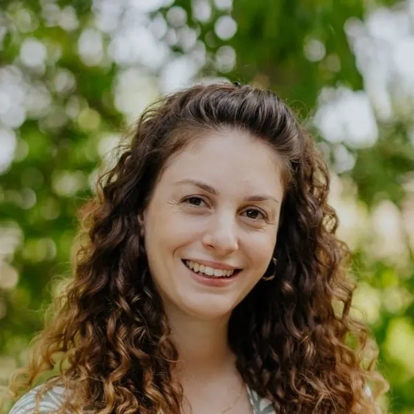 שיר פירסט